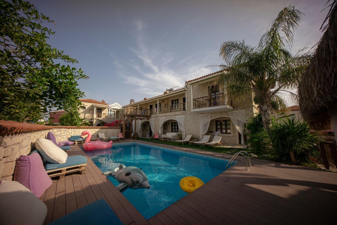 Nobela Hotel Alacatı Bagian luar foto