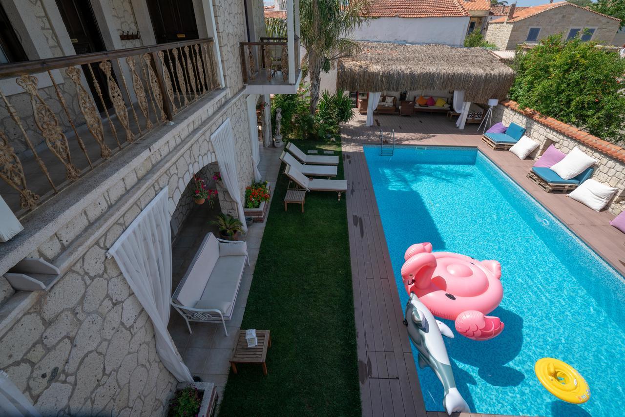 Nobela Hotel Alacatı Bagian luar foto