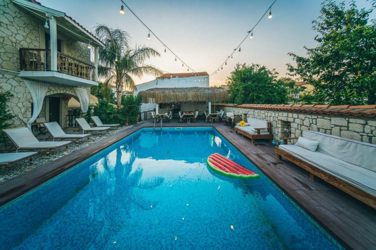 Nobela Hotel Alacatı Bagian luar foto