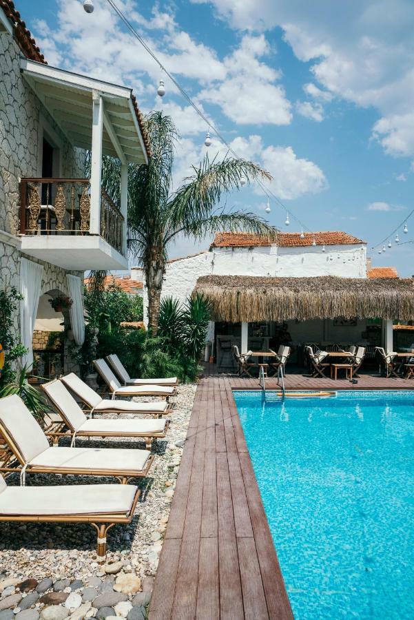 Nobela Hotel Alacatı Bagian luar foto